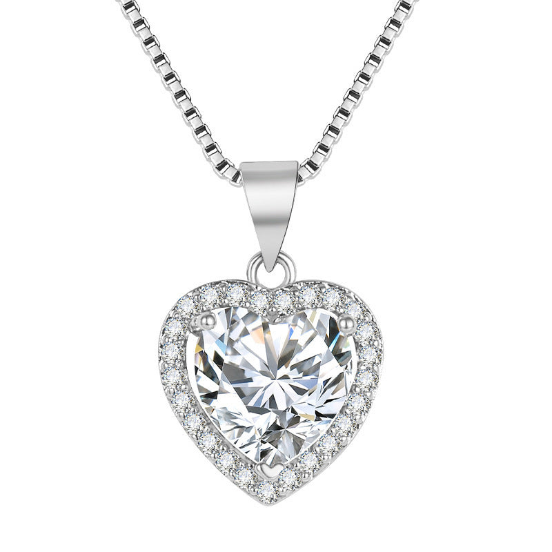White Diamond Imitation Moissanite Heart Pendant Necklace Fashion