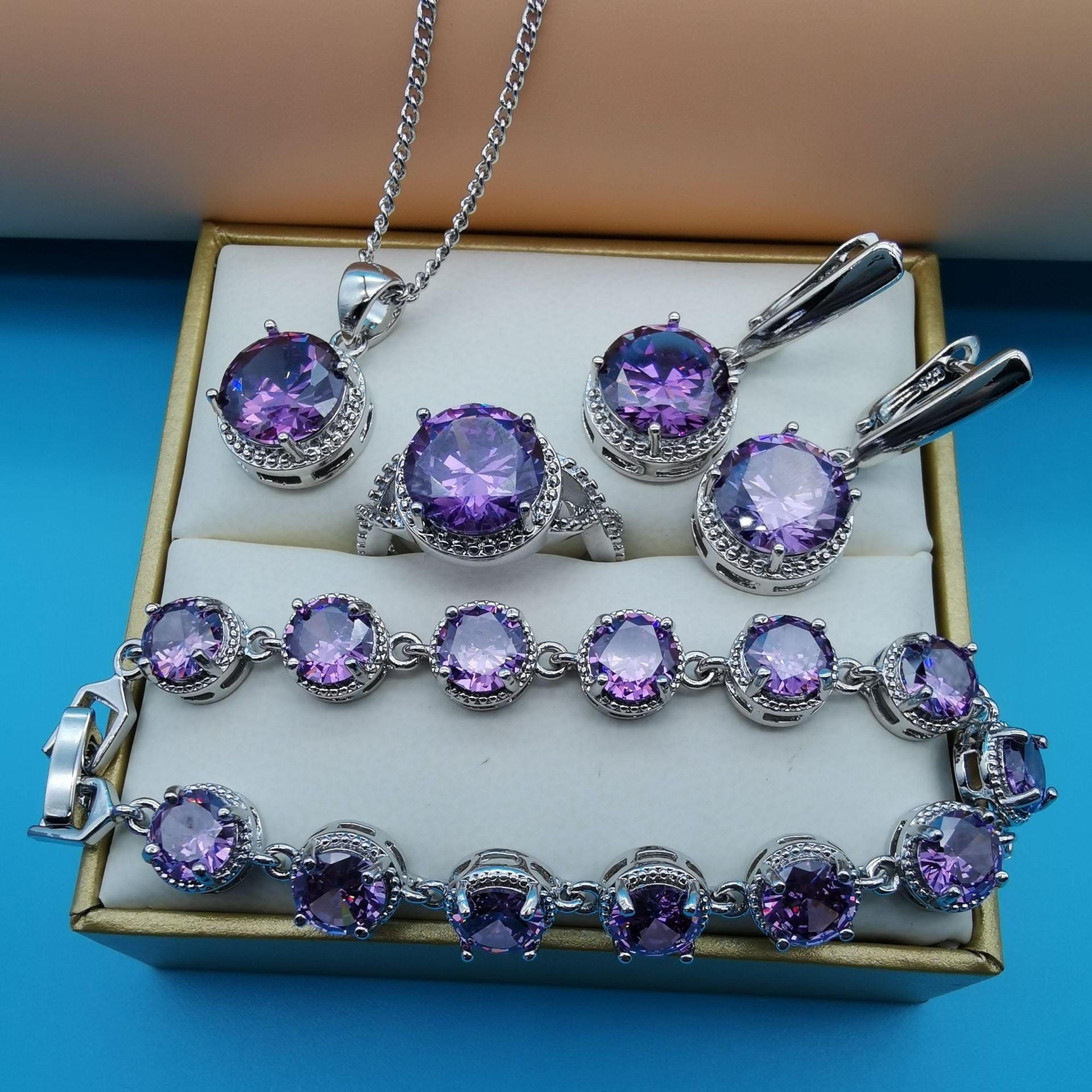 European and American Style Jewelry Round Diamond 4 Pcs Set