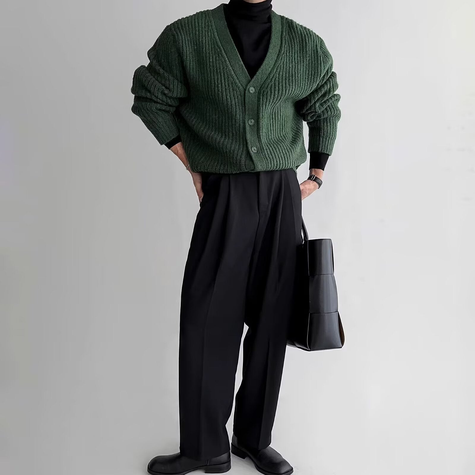 Mens Loose-fit Versatile Artistic V-neck Sweater