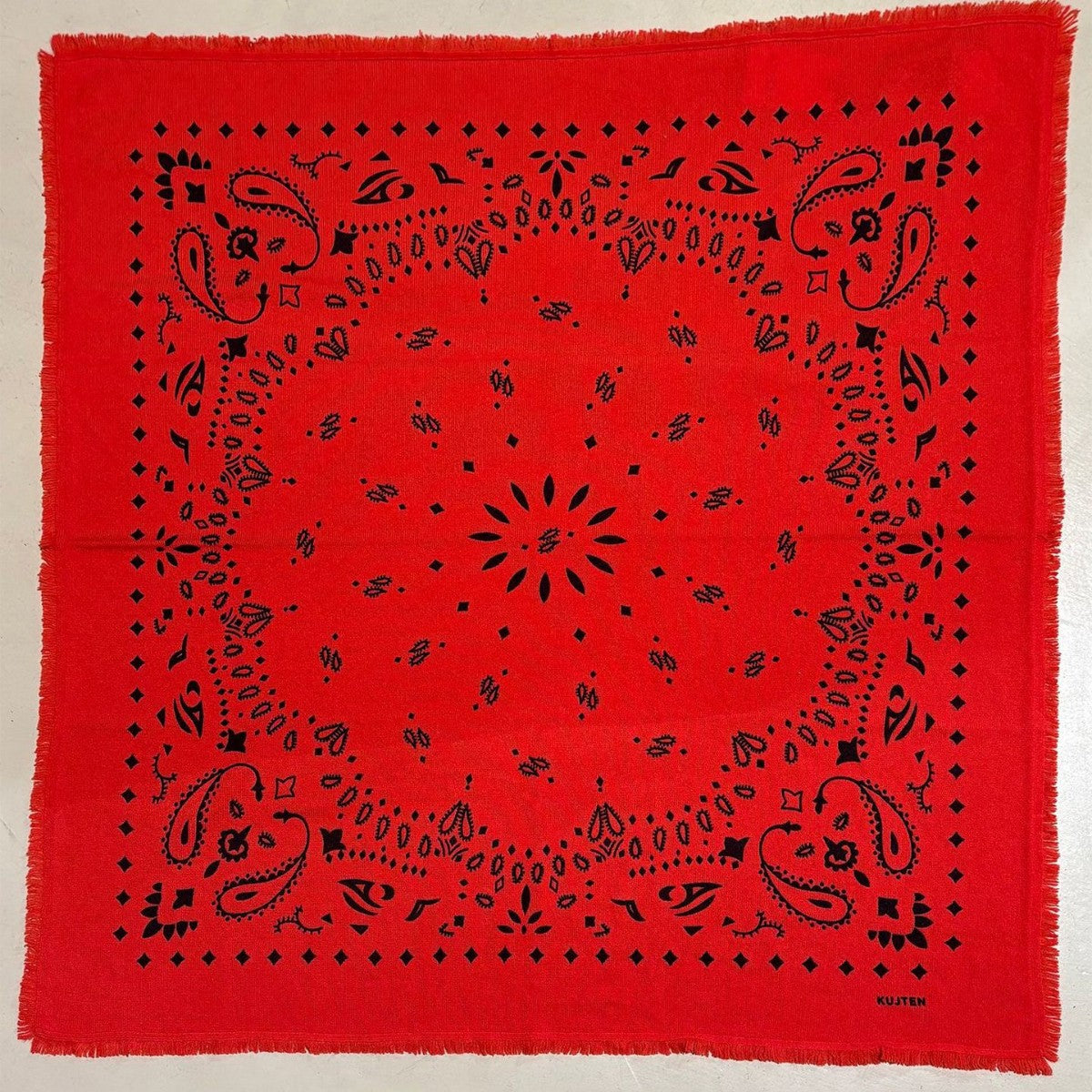 Fashionable Versatile And Elegant Square Scarf