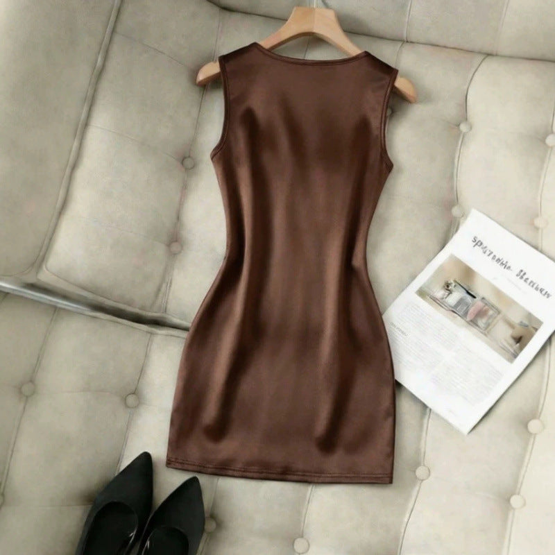 V-neck Sleeveless Waist-cinching Dress For Women