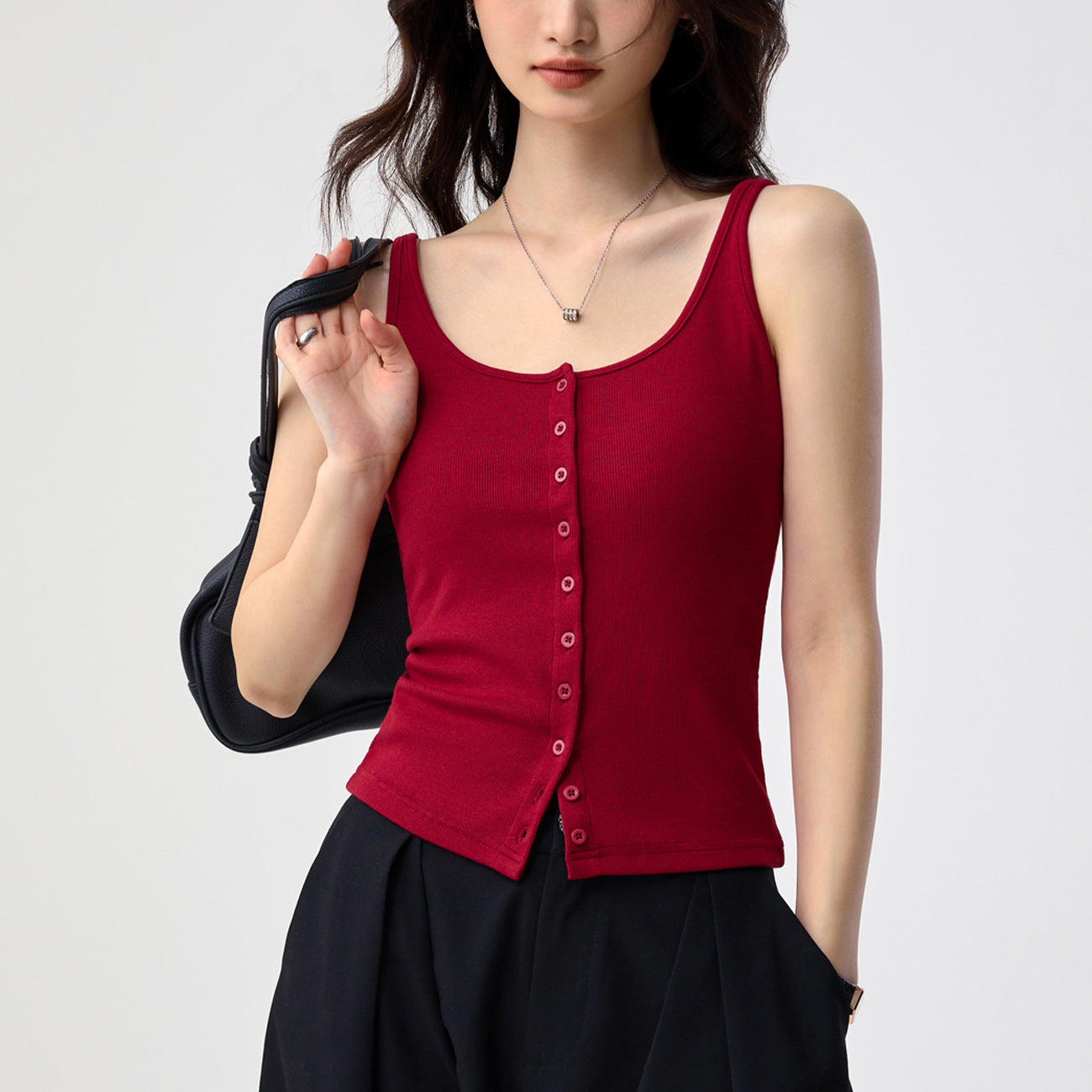 Designer-style Slim-fit Versatile Sleeveless Topperfect For Layering Or Wearing On Its Own