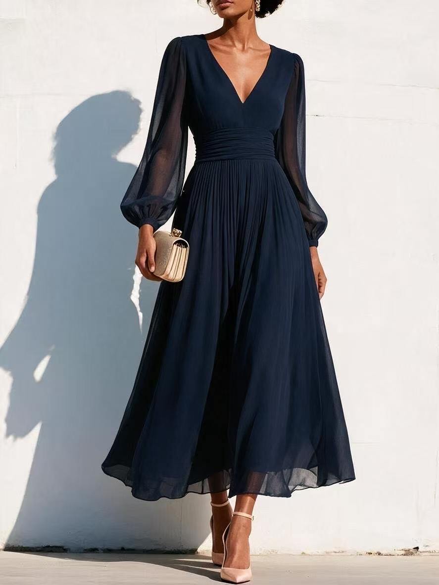 Fitted-waist Figure-flattering Pleated Dress